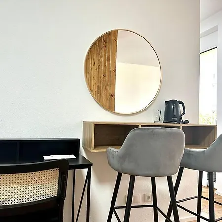 Moderne Erdgeschosswohnung 아파트