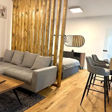 Moderne Erdgeschosswohnung 아우크스부르크